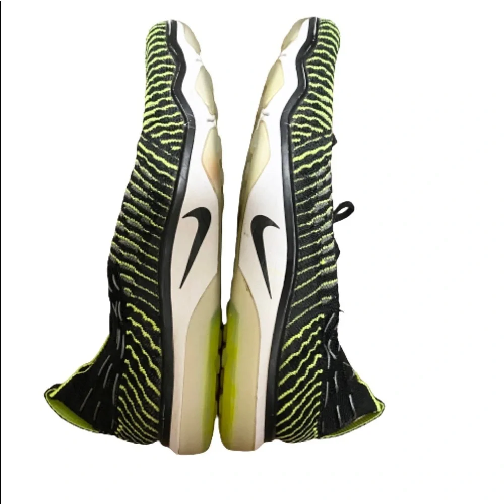 Nike Air Zoom fearless flyknit women’s sneakers size 6